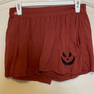 Pumpkin shorts